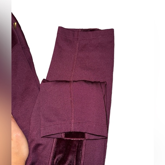 PINK LEGGINGS (Velvet sides and has two pockets L/R) - Picture 11 of 12